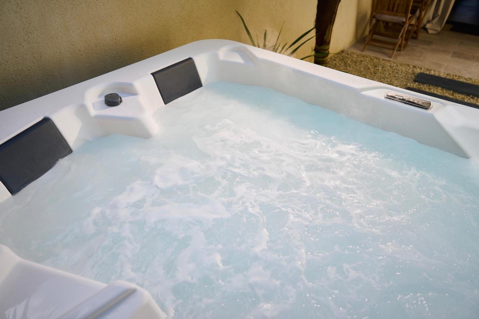 Atypique - Jacuzzi Privatif En Centre De * Cognac